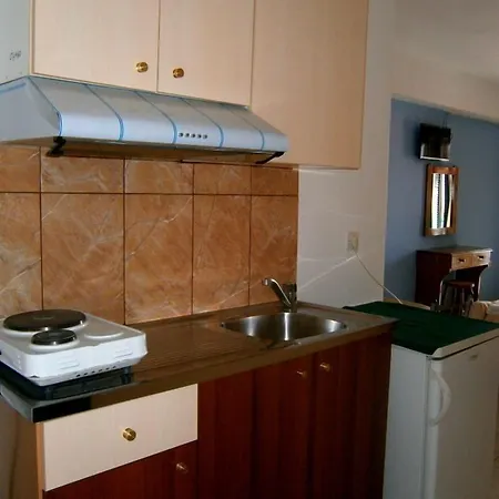 Apartmanhotel Petros Pórosz