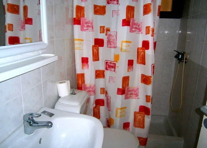 Petros Apartahotel 3*