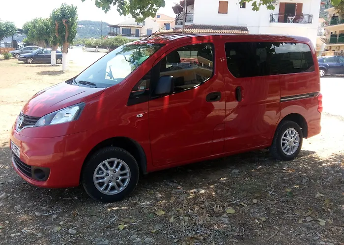 Apartahotel Petros 3*