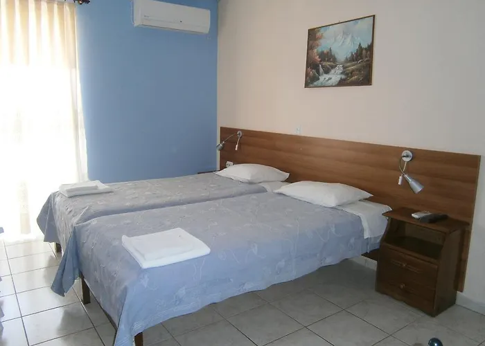 Apartahotel Petros 3*