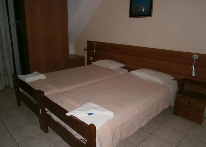 Apartahotel Petros 3*