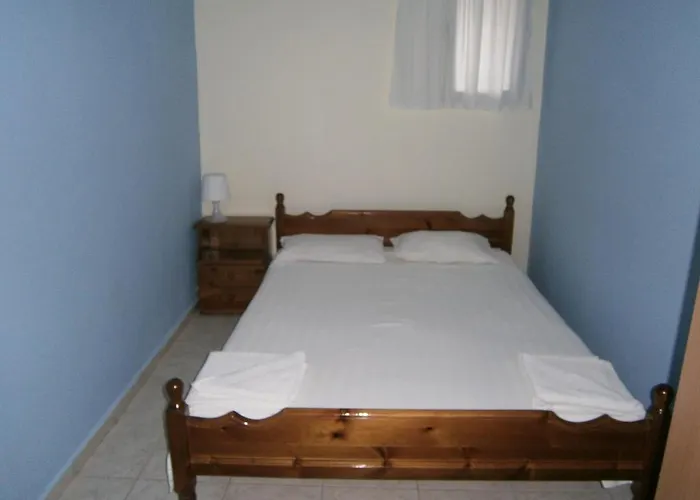 Apartahotel Petros 3*