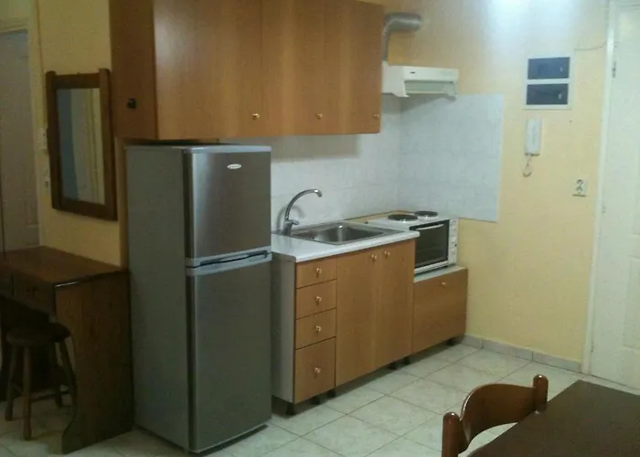 Petros Apartahotel 3*