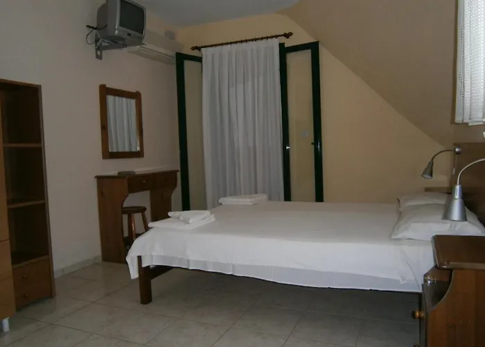 Petros 3* Poros (Kefalonia)