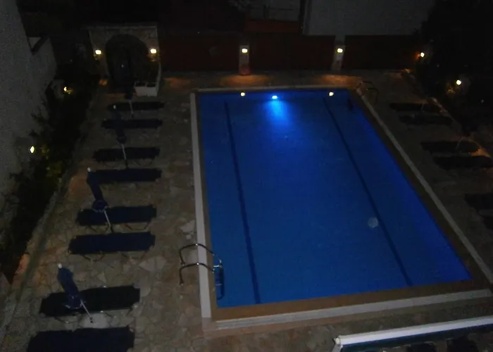 Apartahotel Petros