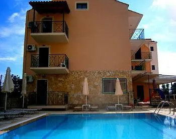 Apartahotel Petros 3*