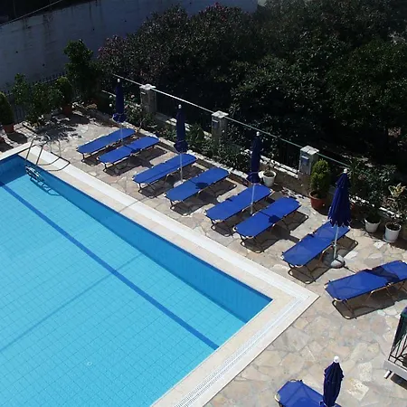 Petros 3* Poros (Kefalonia)