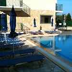 Petros Lejlighedshotel 3*