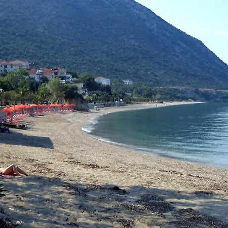 Lejlighedshotel Petros 3*