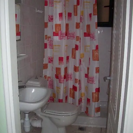 Ξενοδοχείο με διαμερίσματα Petros