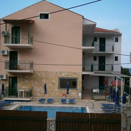 Petros 2* Poros (Kefalonia)