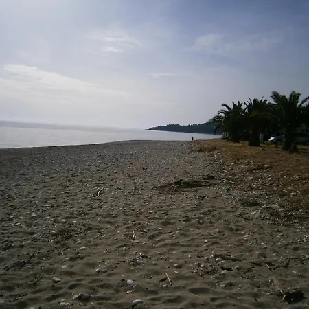Petros Lägenhetshotell Poros (Kefalonia)