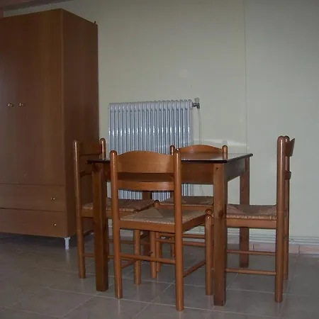 Petros 3* Πόρος