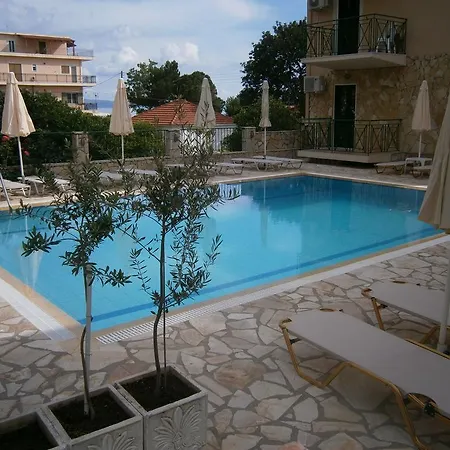 Petros Lägenhetshotell Poros (Kefalonia)