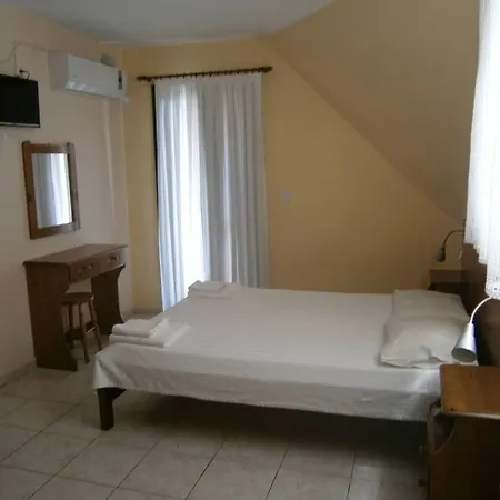Petros Lägenhetshotell Poros (Kefalonia)