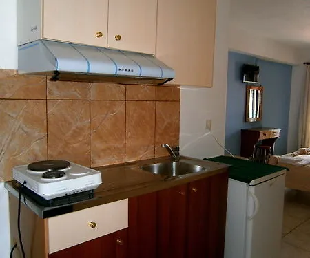 Apart-hotel Petros 2*